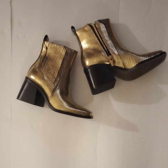 🆕👢Vince Camuto Sojetta Ankle Boots, Gold, Sz 5-1/2 - Picture 5 of 6